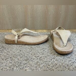 Vionic Gold Metallic Suede Cork T-Strap Slingback Sandals Comfort Walking Sz 10